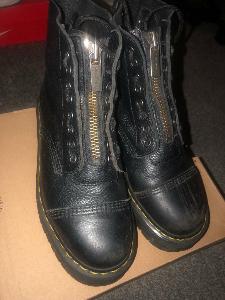 sinclair dr martens size 5